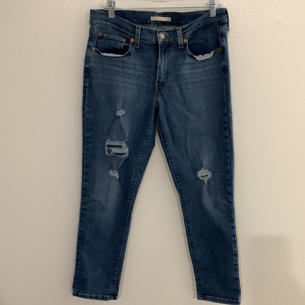 Levi’s Women’s Ripped Boyfriend Jeans 30x27